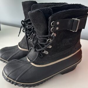 Women’s SOREL black boots sz 8.5